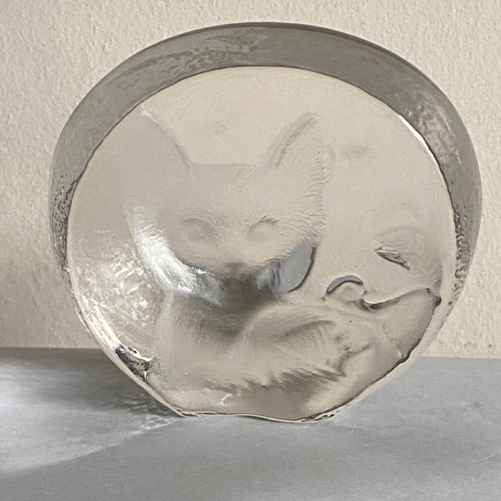 Zajecar Yugoslavia cat paper weight 24% lead crystal Kitten bowl of yarn
